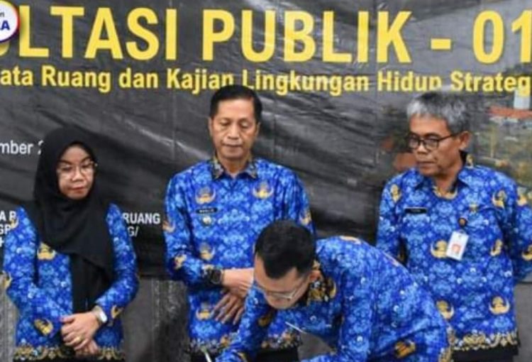Pj Bupati Barut Sampaikan ini, Pada Acara Konsultasi Publik