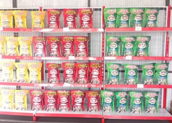 Toko Oleh-Oleh Umi Kalsum Sajikan Cita Rasa Khas Seruyan