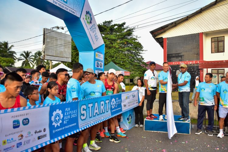 PLN Kapuas Run Diikuti Ratusan Peserta