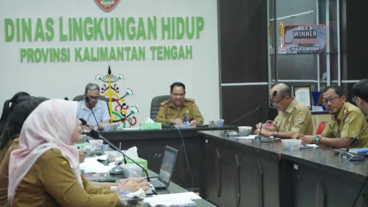 Dinas Lingkungan Hidup Prov. Kalteng Gelar Rapat Terkait Redd++, Bahas Keputusan Gubernur Untuk Tahun 2025