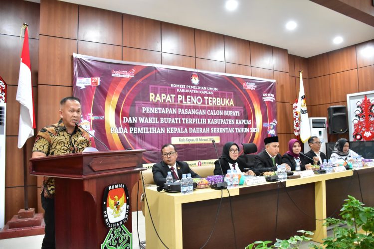 Sekda Kapuas Hadiri Rapat Pleno Terbuka Penetapan Pasangan Cabup dan Cawabup Kapuas