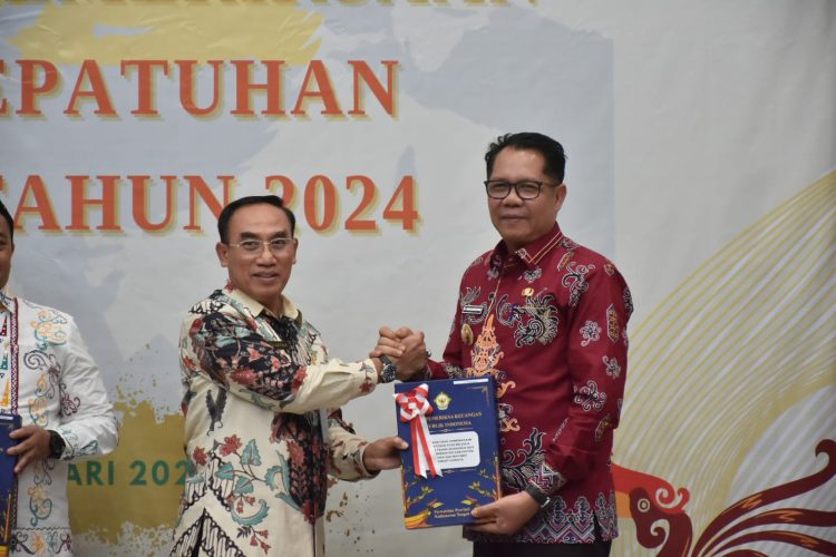 Pemkab Kapuas Terima LHP Kinerja dan Kepatuhan Semester II TA 2024
