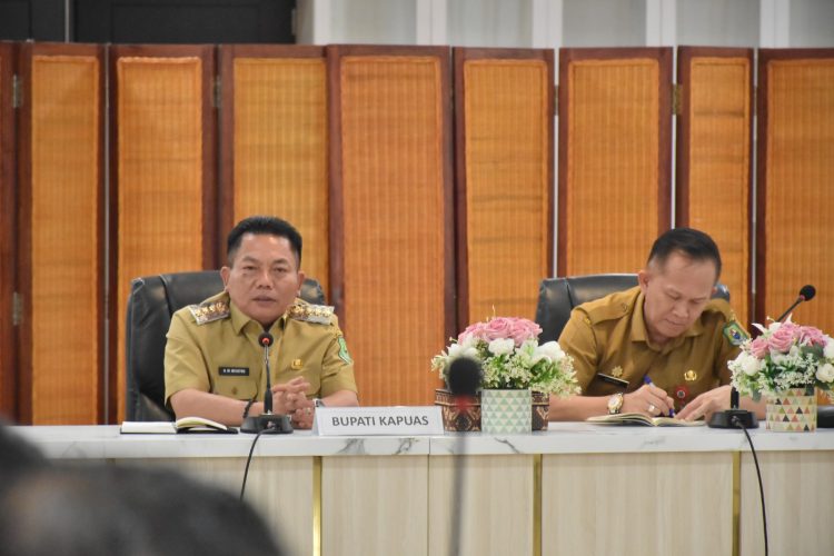 Bupati Kapuas Pimpin Rapat Perdana Dengan Kepala OPD