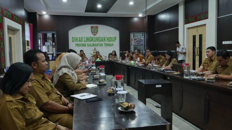 Dinas Lingkungan Hidup Kalteng dan BKD Gelar Rapat Pembinaan Implementasi E-Kinerja