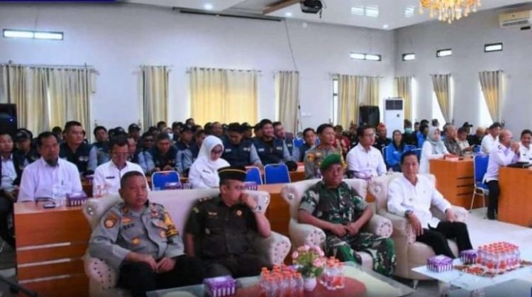 Pj. Bupati Kukuhkan Pengurus Forum Pembauran Kebangsaan Kecamatan di Barut