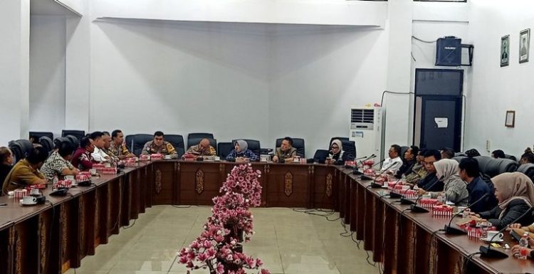 DPRD Barut Silaturahmi Bersama Kapolres Barito Utara yang Baru
