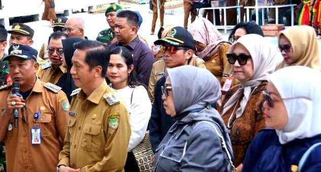 Peresmian Gedung Aula Serbaguna dan Mess Gamuntur Maju di Montallat di Apresiasi Ketua DPRD Barut