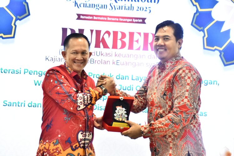 OJK Prov.Kalteng Gelar Bukber Sekaligus Edukasi Keuangan Dan Kajian Lewat Obrolan Keuangan Syariah