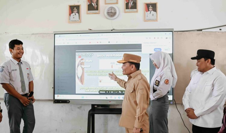 Gubernur Kalteng Kunjungi SMAN 1 Kuala Kapuas, dan Berikan Motivasi Kepada Pelajar