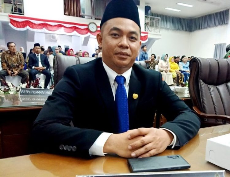 Legislator ini Apresiasi Pelayanan Adminduk Keliling