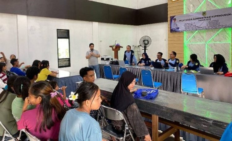 Disdukcapil Barut Gelar Pelayanan Administrasi Kependudukan, Sebanyak 160 Masyarakat Berhasil di Layani dengan Baik