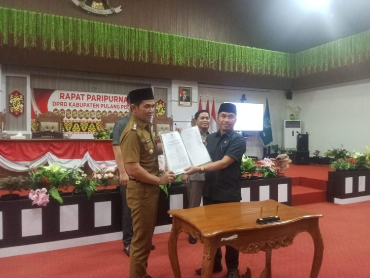 Ketua DPRD Pulpis Paparkan Perda Pajak dan Retribusi Daerah Fokus Utama Untuk Kunci Pembangunan