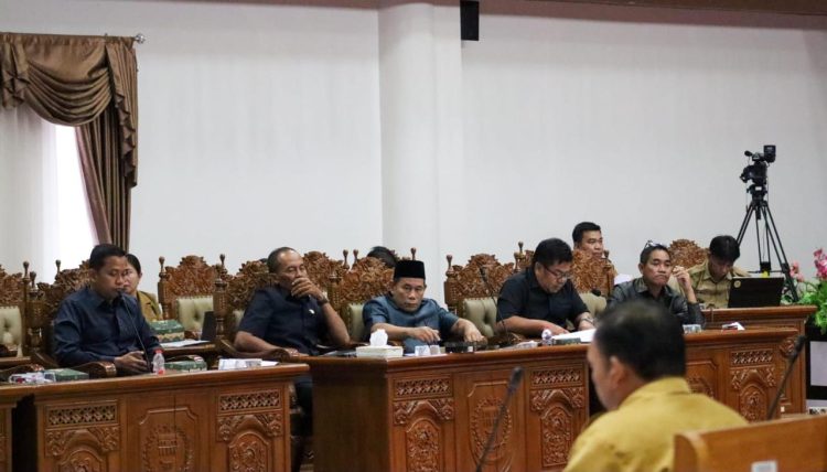 DPRD Pulpis Bahas Tiga Raperda, Satu Raperda Telah Selesai Dibahas