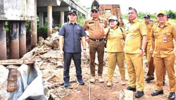 Jembatan di Kapuas Ambruk, DPRD Akan Panggil Kontraktor