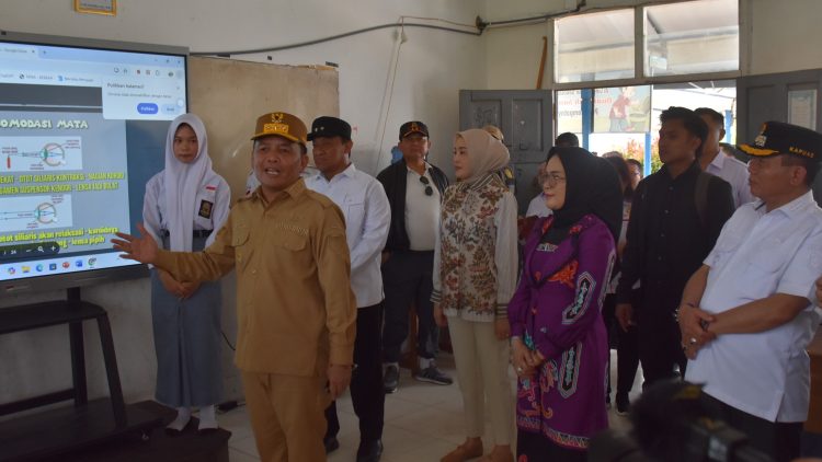 Gubenur Agustiar Sabran Kunker ke SMA N 1 Kapuas, Tinjau Fasilitas Sekolah