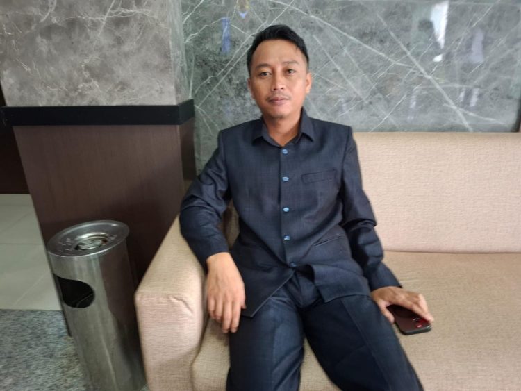 Orang Tua Guru Pertama Bagi Anak