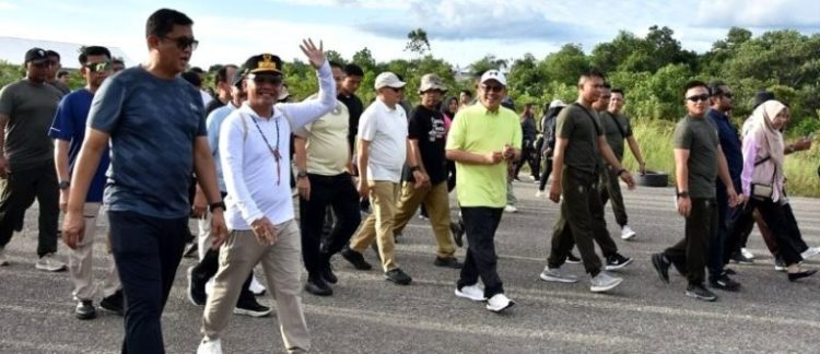 Gubernur H. Agustiar Sabran Jogging Bersama Masyarakat di Ex Bandara Lama Muara Teweh, Jalin Silaturahmi Antara Pemerintah dan Rakyat
