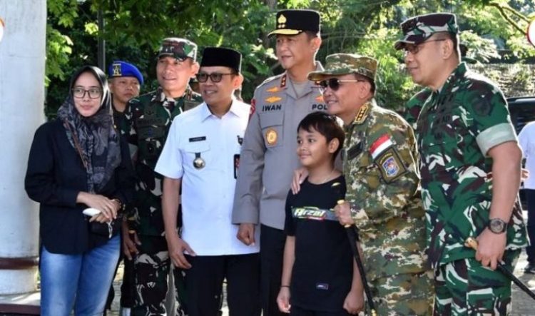 Pj Bupati Barut Antar Kepulangan Rombongan Gubernur Kalteng