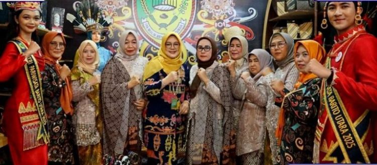 Barito Utara Tampilkan Produk Kerajinan Unggulan Khas Daerah Yaitu Kerajinan dari Galeri Murdani Kelurahan Jambu, Batik, Serta Anyaman Rotan