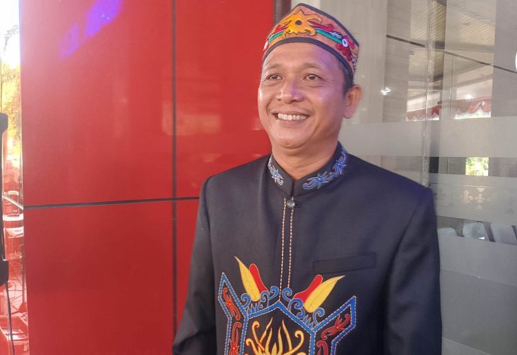 Wakil Ketua II DPRD Kabupaten Katingan Himbau Seluruh Masyarakat untuk Kibarkan Bendera Merah Putih