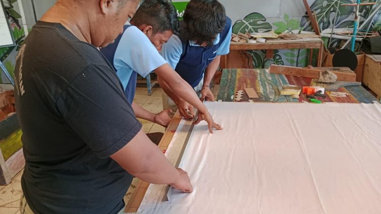Tingkatkan Keterampilan WBP, Rutan Kapuas Gelar Pelatihan Pembuatan Batik