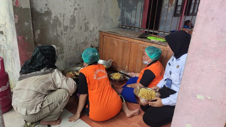 Rutan Kapuas Gelar Pelatihan Produksi Peyek Kacang