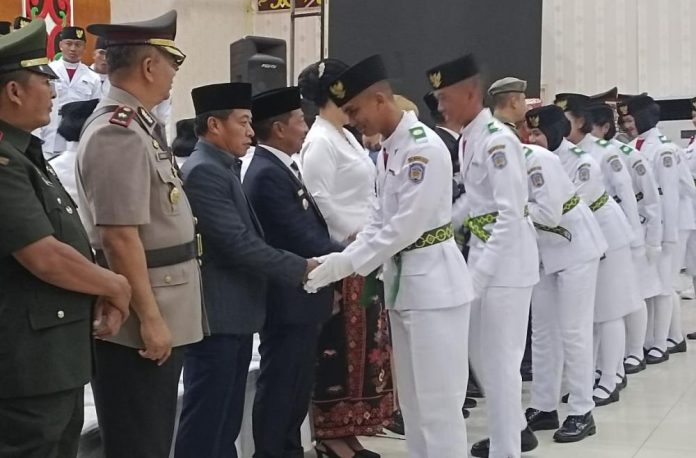 Ketua DPRD Mura Hadiri Pelantikan Paskibra Tahun 2025