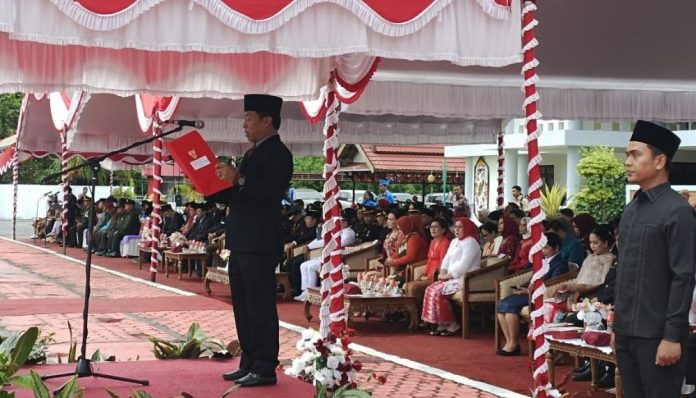 Ketua DPRD Mura Bacakan Teks UUD 1945 pada HUT RI ke 80