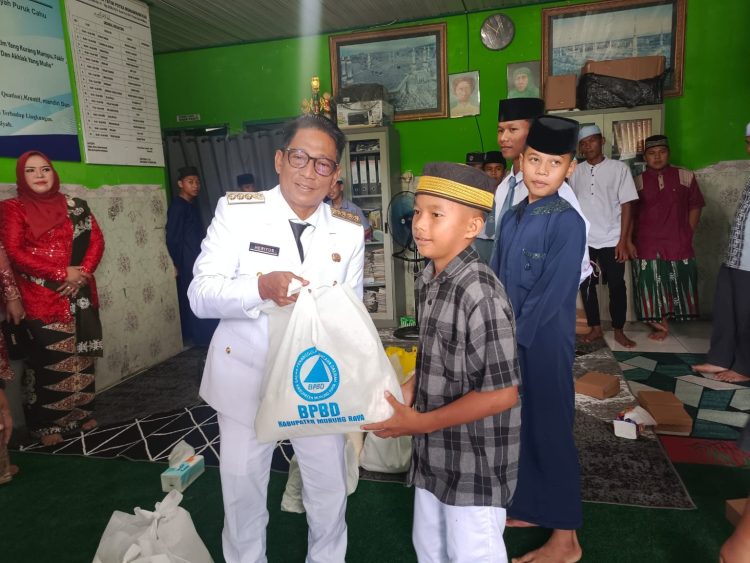 Rayakan HUT RI ke 80, Pemkab Mura Bagikan Sembako di Panti Asuhan Muhammadiyah
