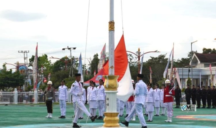 Bupati Mura Apresiasi Seluruh Anggota Paskibra Telah Laksanakan Tugas dengan Baik