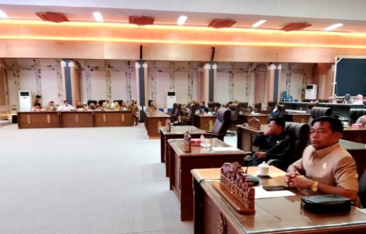 DPRD Barut Gelar RDP bersama Pemkab serta Pihak Perusahaan PT.LHL, Terkait Izin Perusahaan