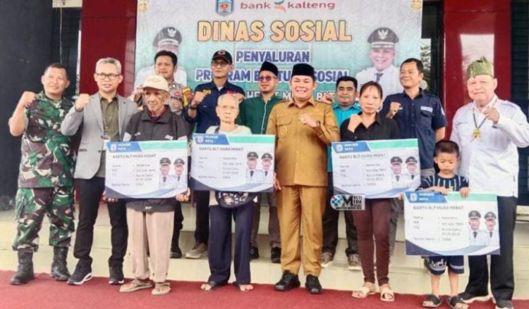 Pemkab Mura Salurkan Kartu Hebat BLT triwulan III Kepada 1.100 Warga Kurang Mampu