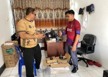 Tingkatkan Pengamanan, Rutan Kapuas Laksanakan Serah Terima Handy Talky