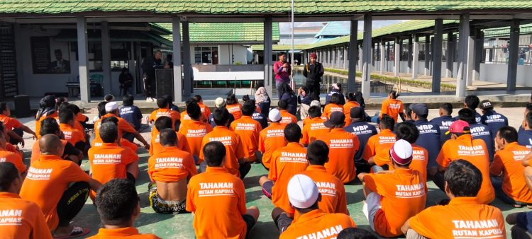 Ka KPR Rutan Kapuas Laksanakan Pengarahan, dan Dialog Bersama WBP