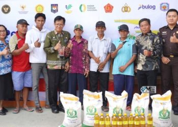 Penyaluran Bantuan Pangan Beras dan Minyak Goreng