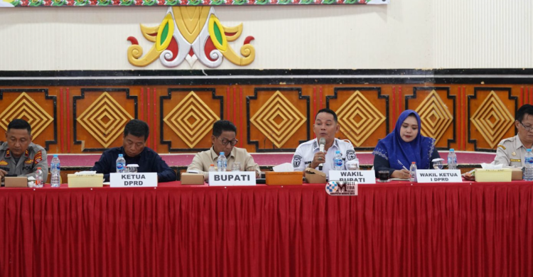 Bupati dan Wabup Mura Hadiri Forum Koordinasi Pemerintah Daerah dan Investor Mura, Ciptakan Iklim Investasi yang Kondusif, Terbuka dan Berkeadilan