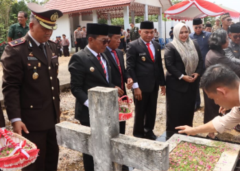 Bupati Mura Beserta Jajarannya Ziarah ke Taman Makam Pahlawan, Bentuk Penghormatan untuk Pejuang Bangsa