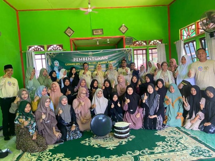 Waket I DPRD Mura Resmikan Pengurus Lasqi Sumber Barito dan Permata Intan
