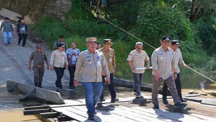 Bupati Kunker ke Lahei, Tinjau Langsung Kondisi Infrastruktur Pendidikan dan Kesehatan