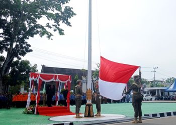 Peringati Hari Pahlawan, Bupati Barut Sampaikan Amanat Menteri Sosial RI, Teladani Semangat dan Pengorbanan Para Pahlawan