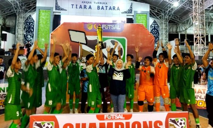 Resmi Ditutup Festival Futsal Pelajar 2025