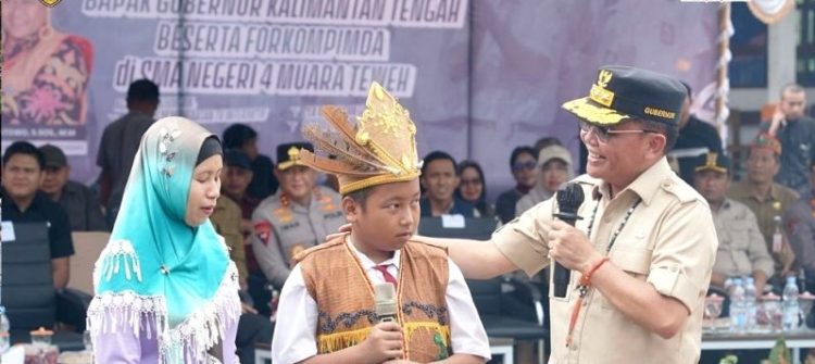 Pemkab Barut Sambut Kedatangan Gubernur Kalteng serta Tinjau Langsung Layanan Pendidikan, Kesehatan, dan Bantuan Sosial di SMAN 4 MTW