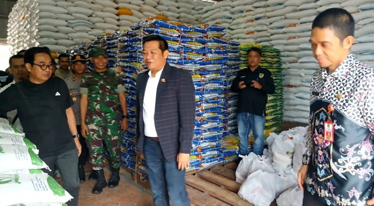 Wabup Apresiasi Atas Inisiatif dan Komitmen Perangkat Desa Dalam Mendukung Peningkatan Tata Kelola Pemerintahan Desa