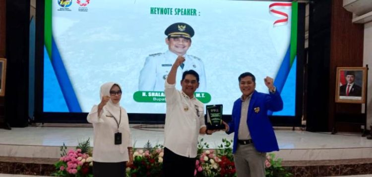 Bupati Ajak Seluruh Pemuda di Barut Terus Nyalakan Semangat Persatuan dan Jadikan Nilai Sumpah Pemuda Sebagai Inspirasi Membangun Masa Depan Daerah