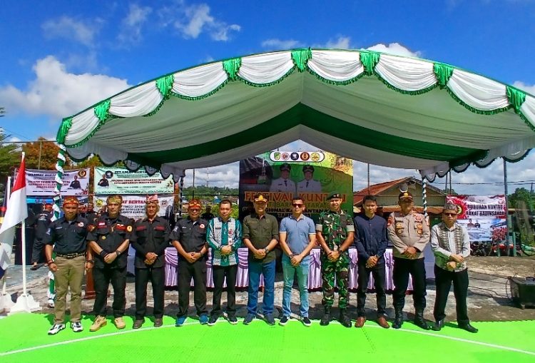 Resmi Dibuka Festival Kuntau Bupati Cup 2025