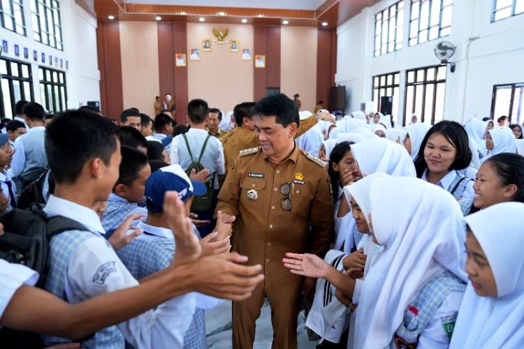 SMPN 1 Muara Teweh Terima Bantuan SIP Pintar, Dorong Semangat Belajar dan Transformasi Digita