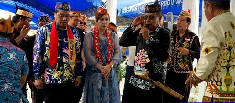 Wabup Barut Gelar Ibadah Syukur Memasuki Rumah Jabatan yang Baru,