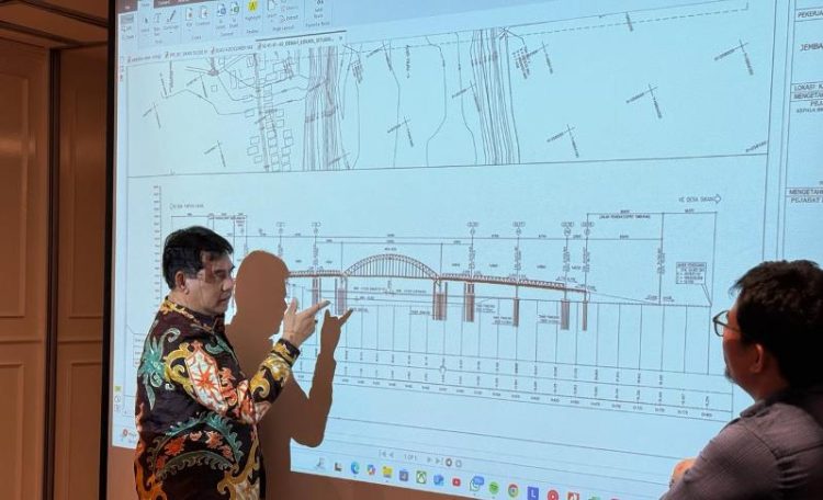 Bupati Barut Pimpim Rapat Evaluasi Pembangunan Jembatan Sikan-Tumpung Laung,serta Jembatan Lemo