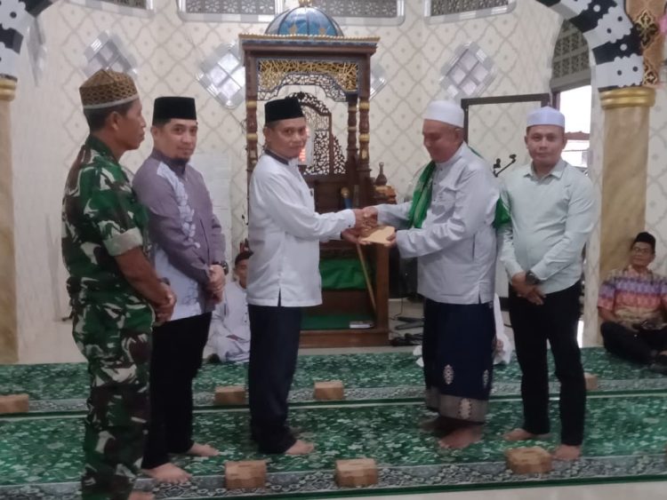 Wabup Firdaus, Safari Ramadhan Masjid AL – Iman Desa Telaga