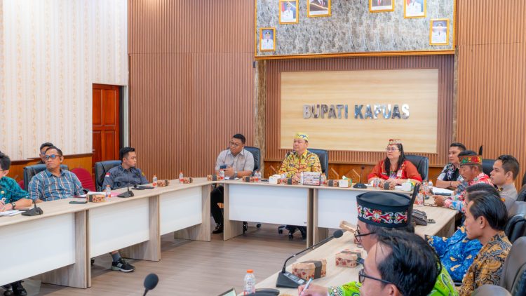 Rapat Mediasi dan Fasilitasi Penanganan Sengketa Pertanahan Antara Masyarakat Dengan PT Asmin Bara Bronang